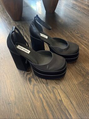 Steve Madden Charlize Heel